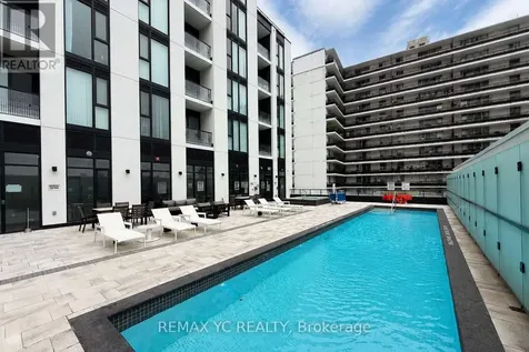 5858 Yonge Street Toronto (newtonbrook West) ON M2M 0C6