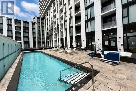 5858 Yonge Street Toronto (newtonbrook West) ON M2M 0C6