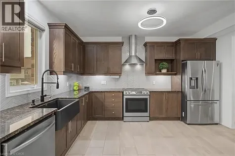 79 Beauchamp Drive Cambridge ON N1S 0B9