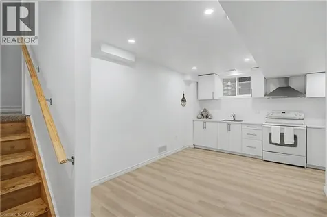 79 Beauchamp Drive Cambridge ON N1S 0B9
