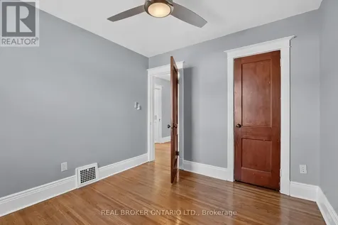 72 Houghton Avenue South Hamilton (delta) ON L8K 2M8