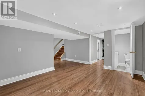 72 Houghton Avenue South Hamilton (delta) ON L8K 2M8