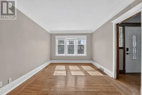 72 Houghton Avenue South Hamilton (delta) ON L8K 2M8