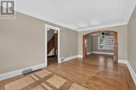 72 Houghton Avenue South Hamilton (delta) ON L8K 2M8