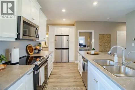 124 Grassland Grove Chatham ON N7M 0T2