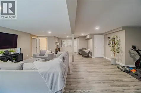 124 Grassland Grove Chatham ON N7M 0T2