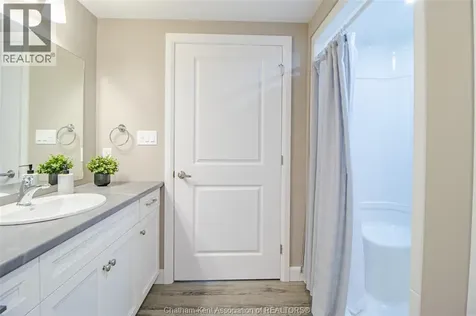 124 Grassland Grove Chatham ON N7M 0T2
