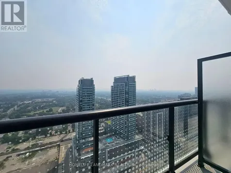 5858 Yonge Street Toronto (newtonbrook West) ON M2M 0C6