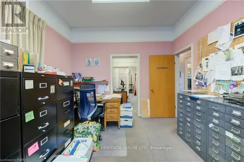 75 Chatham Street Brant (brantford Twp) ON N3T 2P2