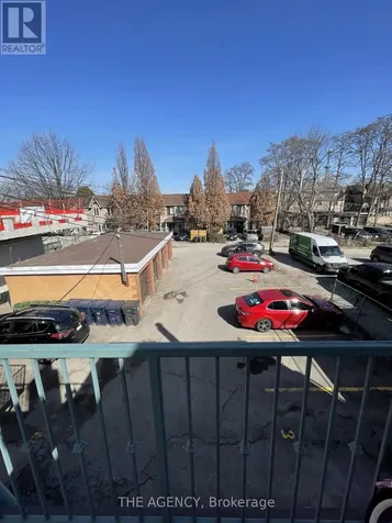 2940 Dundas Street West Toronto (junction Area) ON M6P 1Y8