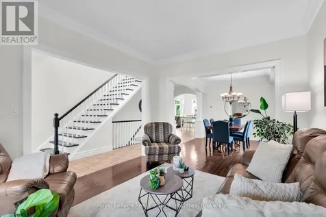 27 Rennie Street Halton Hills (ac Acton) ON L7J 2Y7