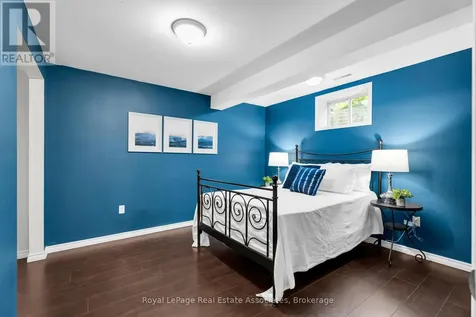 27 Rennie Street Halton Hills (ac Acton) ON L7J 2Y7
