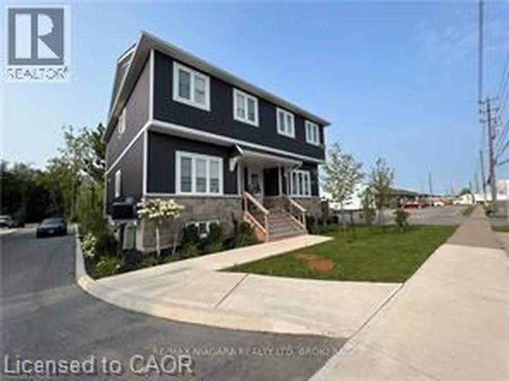 8196 Mcleod Road Niagara Falls ON L2H 3T6
