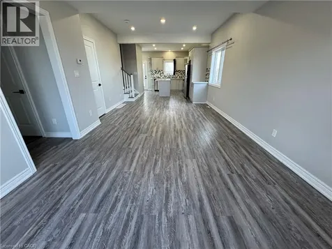8196 Mcleod Road Niagara Falls ON L2H 3T6