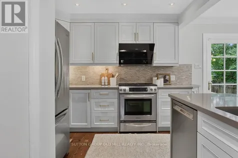 122 Strath Avenue Toronto (kingsway South) ON M8X 1R5