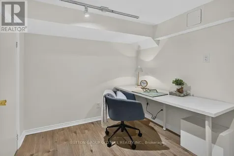 122 Strath Avenue Toronto (kingsway South) ON M8X 1R5