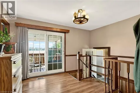 958 Highland Road East Hamilton ON L8J 3G9