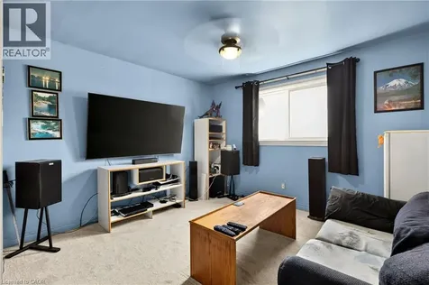 958 Highland Road East Hamilton ON L8J 3G9
