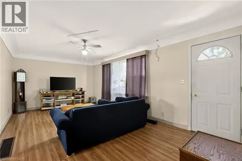 958 Highland Road East Hamilton ON L8J 3G9