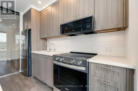 2946 Dundas Street West Street West Toronto (junction Area) ON M6P 1Y8