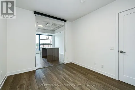 2946 Dundas Street West Street West Toronto (junction Area) ON M6P 1Y8