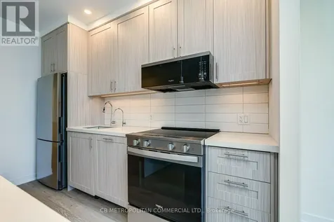 2946 Dundas Street West Street West Toronto (junction Area) ON M6P 1Y8