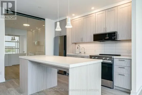 2946 Dundas Street West Street West Toronto (junction Area) ON M6P 1Y8