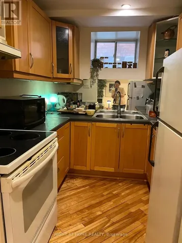 157 Medland Street Toronto (junction Area) ON M6P 2N4