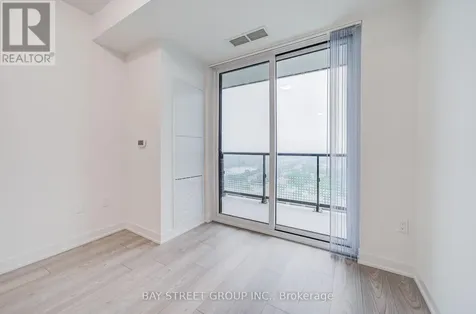 5858 Yonge Street Toronto (newtonbrook West) ON M2M 0C6