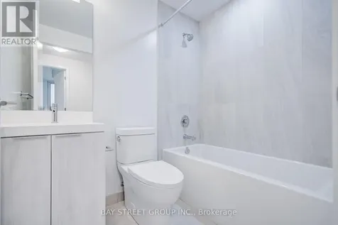 5858 Yonge Street Toronto (newtonbrook West) ON M2M 0C6