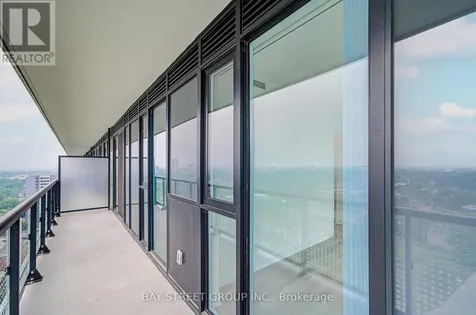 5858 Yonge Street Toronto (newtonbrook West) ON M2M 0C6