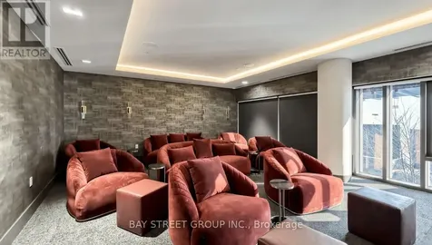 5858 Yonge Street Toronto (newtonbrook West) ON M2M 0C6