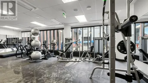 5858 Yonge Street Toronto (newtonbrook West) ON M2M 0C6