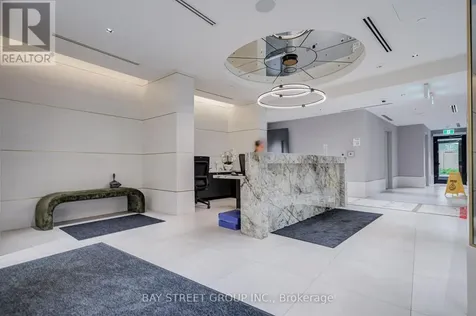 5858 Yonge Street Toronto (newtonbrook West) ON M2M 0C6