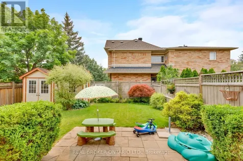 457 Ravineview Way Oakville (wc Wedgewood Creek) ON L6H 6S8