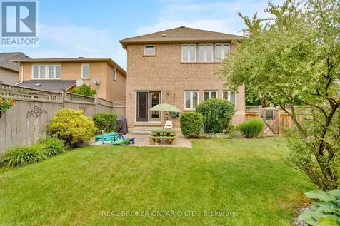 457 Ravineview Way Oakville (wc Wedgewood Creek) ON L6H 6S8