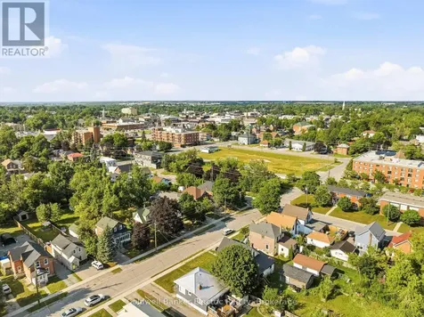 78 Melbourne Street West Kawartha Lakes (lindsay) ON K9V 2T3