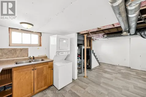 78 Melbourne Street West Kawartha Lakes (lindsay) ON K9V 2T3