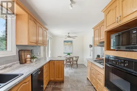 504 Kenmarr Crescent Burlington (appleby) ON L7L 4R7