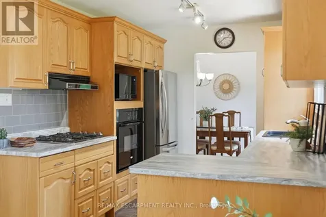 504 Kenmarr Crescent Burlington (appleby) ON L7L 4R7