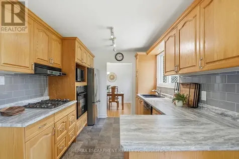 504 Kenmarr Crescent Burlington (appleby) ON L7L 4R7