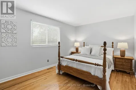 504 Kenmarr Crescent Burlington (appleby) ON L7L 4R7