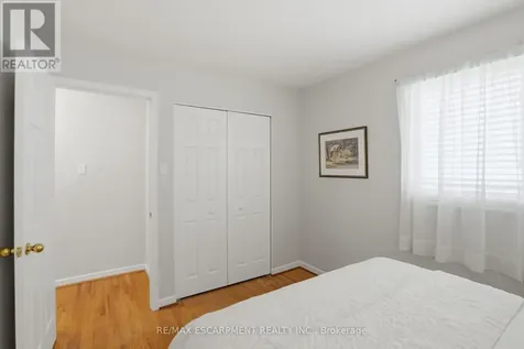 504 Kenmarr Crescent Burlington (appleby) ON L7L 4R7
