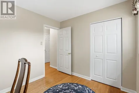 504 Kenmarr Crescent Burlington (appleby) ON L7L 4R7