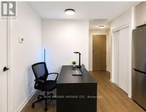 2300 St Claire Avenue West Toronto (junction Area) ON M6N 0B3