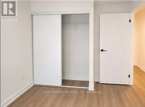 2300 St Claire Avenue West Toronto (junction Area) ON M6N 0B3