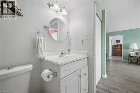 3227 King Street East Kitchener ON N2A 3Z9