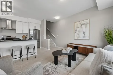8 Oat Lane Kitchener ON N2R 0T1
