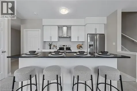 8 Oat Lane Kitchener ON N2R 0T1