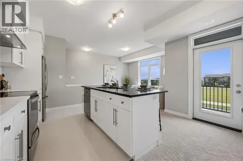 8 Oat Lane Kitchener ON N2R 0T1